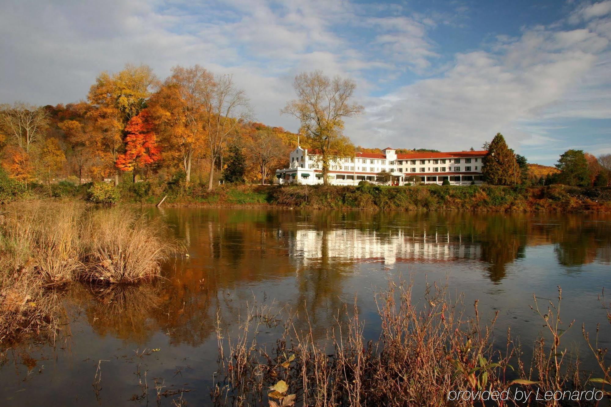 ザ ショーニー イン アンド ゴルフ リゾート Shawnee on Delaware エクステリア 写真